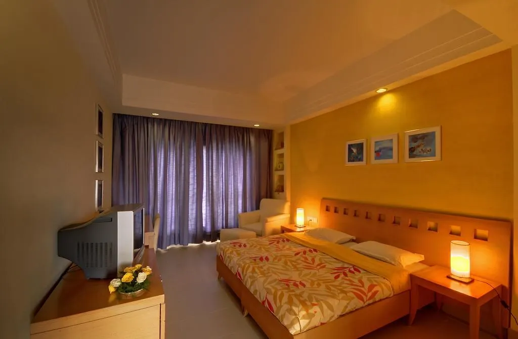 Club Patio Hotel Gurgaon 4*,